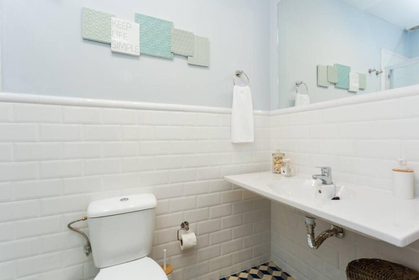 Luxury 4bdr In Gracia